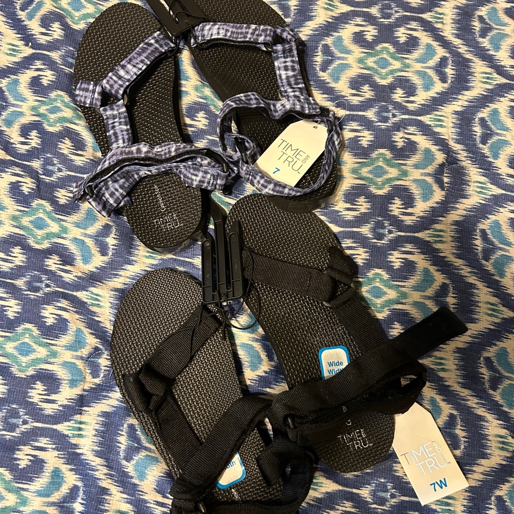 2 pairs of NWT Time and Tru activewear Sandals